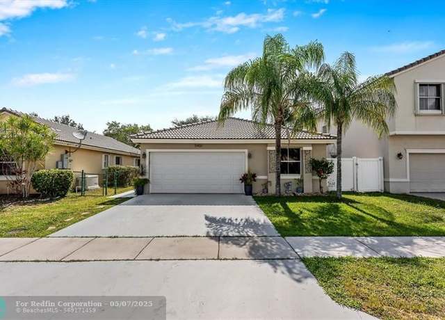 Property at 5900 E Grand Duke Cir, Tamarac, FL 33321, 3 beds, 2 baths