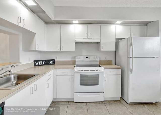 Property at 13105 SW 16th Ct Unit 212 L, Pembroke Pines, FL 33027, 2 beds, 2 baths