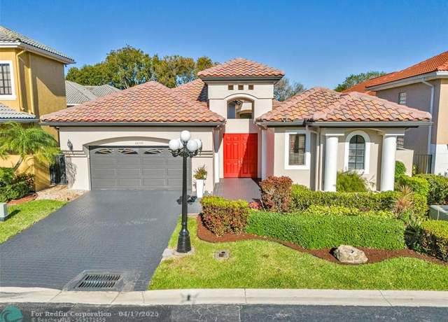 Property at 22776 El Dorado Dr, Boca Raton, FL 33433, 4 beds, 4.5 baths