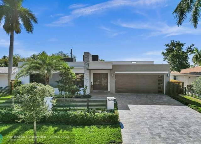 Property at 2620 SE 6th St, Pompano Beach, FL 33062, 4 beds, 3.5 baths