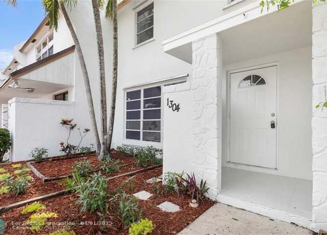 Property at 1304 Silverado Dr #1304, North Lauderdale, FL 33068, 3 beds, 2.5 baths