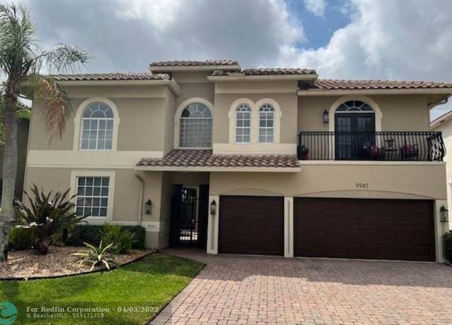 Property at 9941 Coronado Lake Dr, Boynton Beach, FL 33437, 4 beds, 3.5 baths