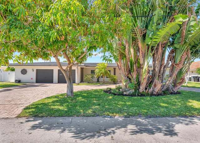 Property at 2121 NE 29th St, Lighthouse Point, FL 33064, 4 beds, 3 baths
