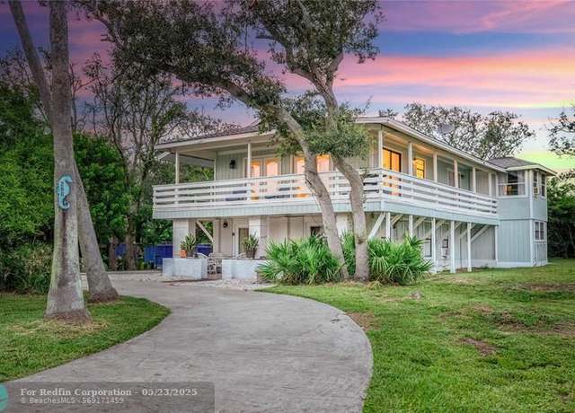 Property at 280 Majorca, FL 32080, 4 beds, 2 baths