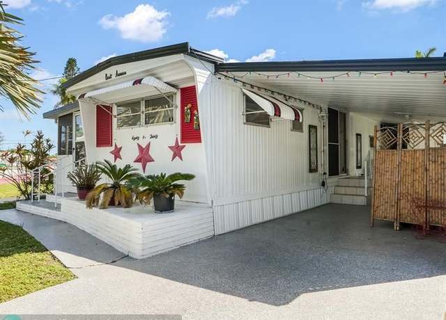 Property at 8630 SW 18th Pl, Davie, FL 33324, 3 beds, 2 baths