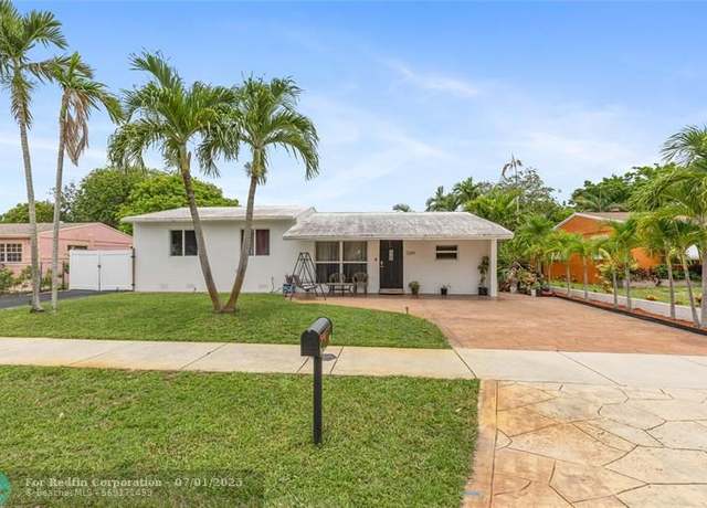Property at 2241 SW 46th Ter, Fort Lauderdale, FL 33317, 4 beds, 3 baths