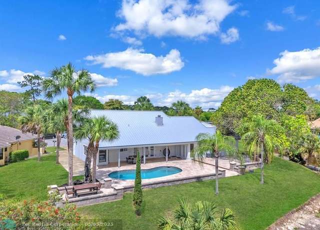 Property at 8715 NW 17th Mnr, Coral Springs, FL 33071, 4 beds, 2 baths