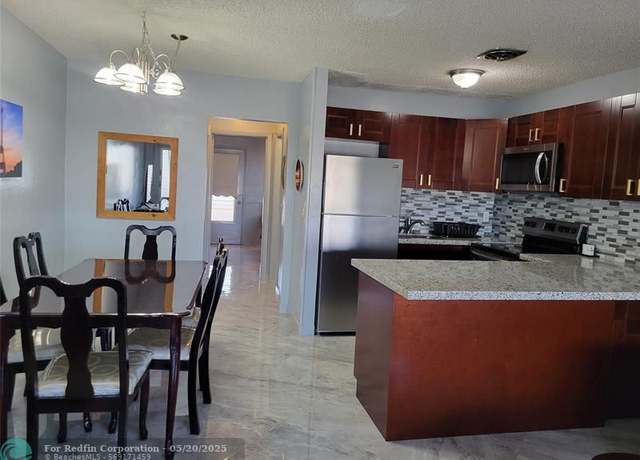 Property at 800 SW 11th Ave #17, Hallandale, FL 33009, 1 bed, 1 bath
