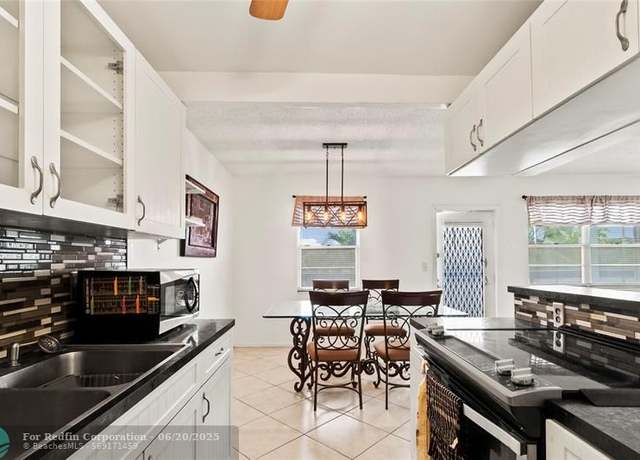 Property at 2106 Newport U #2106, Deerfield Beach, FL 33442, 2 beds, 1.5 baths