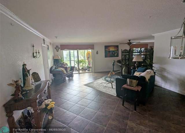 Property at 250 S Hollybrook Ter #205, Pembroke Pines, FL 33025, 3 beds, 2 baths