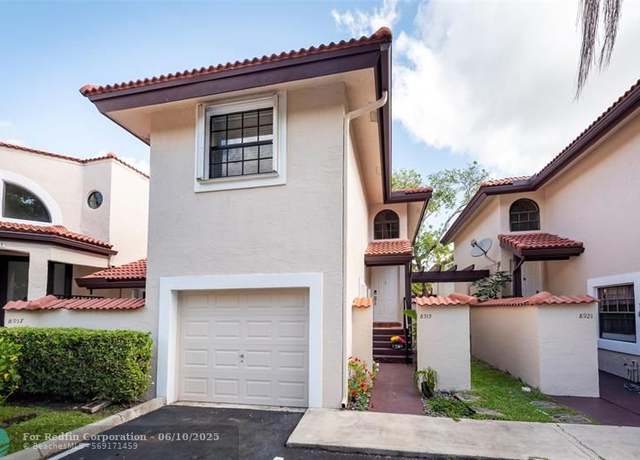 Property at 8919 W Sunrise Blvd #8919, Plantation, FL 33322, 3 beds, 2.5 baths