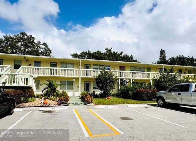 Property at 102 Newport F #102, Deerfield Beach, FL 33442, 2 beds, 1.5 baths