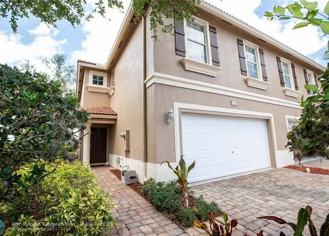 Property at 4111 Bamboo Palm Ct, Green Acres, FL 33463, 3 beds, 2.5 baths