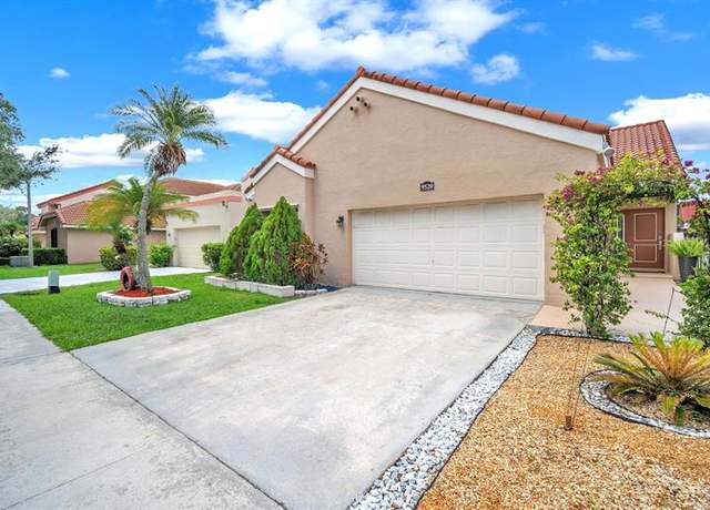 Property at 9520 NW 18th Dr, Plantation, FL 33322, 3 beds, 2 baths