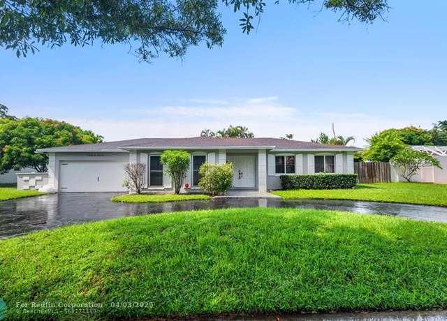 Property at 7131 SW 8th Ct, Plantation, FL 33317, 4 beds, 2 baths