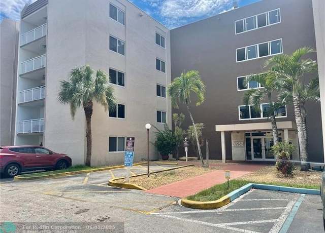 Property at 6950 NW 186th St #207, Hialeah, FL 33015, 2 beds, 1.5 baths