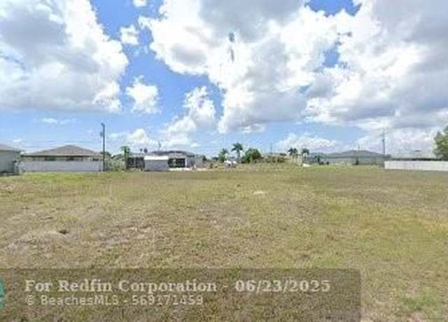 Property at 1404 NE 9th Pl, FL 33909