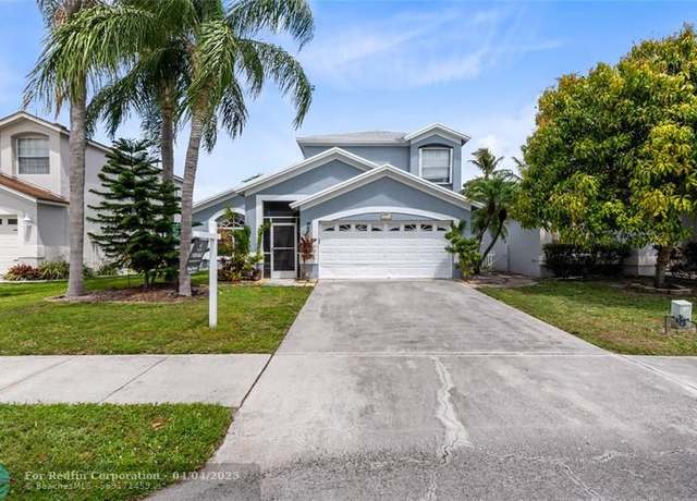Property at 5161 Willow Pond Rd, West Palm Beach, FL 33417, 4 beds, 2.5 baths
