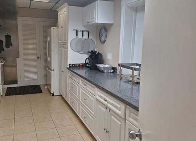 Property at 2687 Garden Dr #112, FL 33461, 2 beds, 1.5 baths