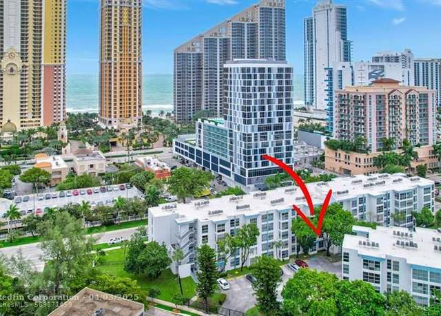 Property at 17620 E Atlantic Blvd #310, Sunny Isles Beach, FL 33160, 1 bed, 1.5 baths
