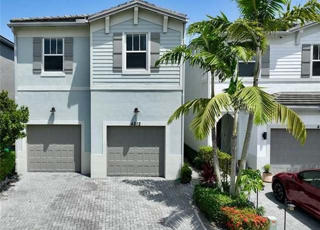 Property at 4812 NW 48th Ter, Tamarac, FL 33319, 4 beds, 2.5 baths