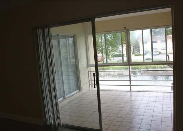 Property at 4240 NW 21st St #134, Lauderhill, FL 33313, 1 bed, 1.5 baths