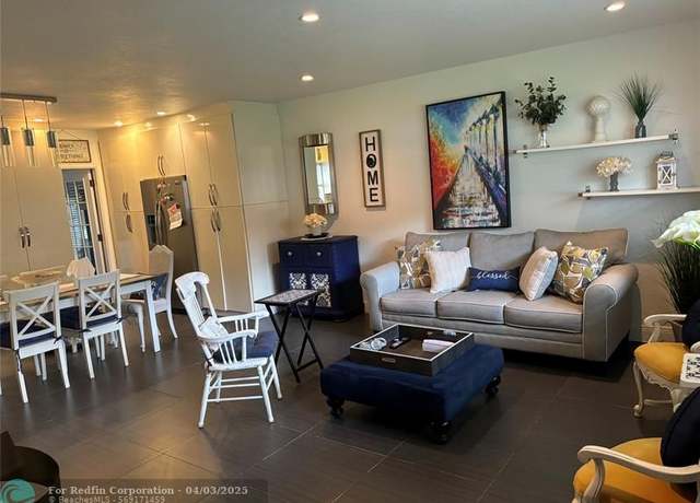 Property at 14901 SW 4th St Unit 7A, Hollywood, FL 33027, 1 bed, 1.5 baths