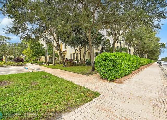 Property at 3055 NW 126th Ave #108, Sunrise, FL 33323, 3 beds, 2.5 baths