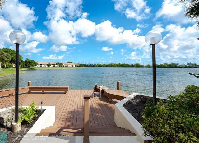 Property at 1005 Republic Ct #1005, Deerfield Beach, FL 33442, 2 beds, 2 baths