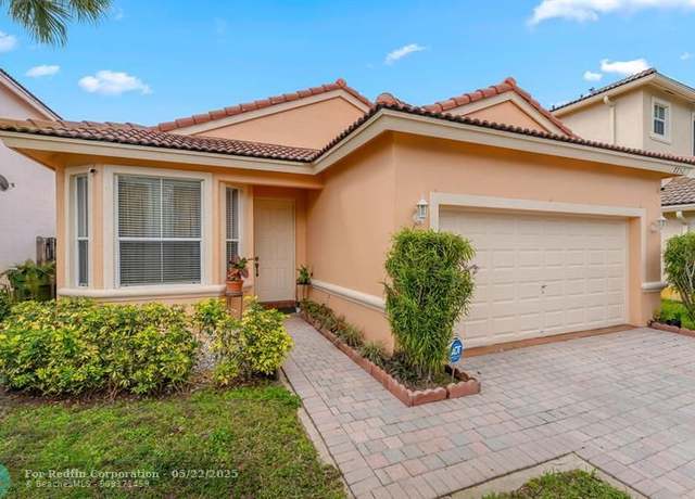 Property at 7752 NW 18th St, Pembroke Pines, FL 33024, 3 beds, 2 baths
