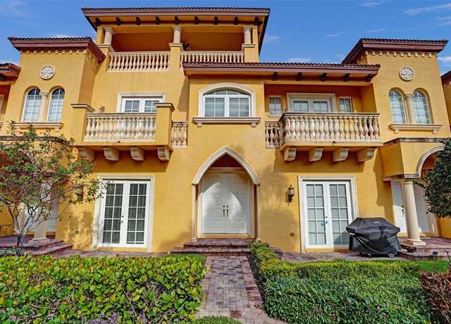 Property at 230 NE 69th Cir #230, Boca Raton, FL 33487, 3 beds, 2.5 baths