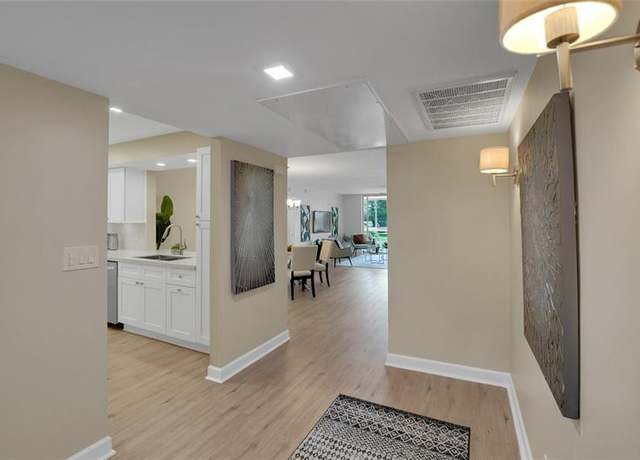 Property at 4040 W Palm Aire Dr #206, Pompano Beach, FL 33069, 3 beds, 2.5 baths