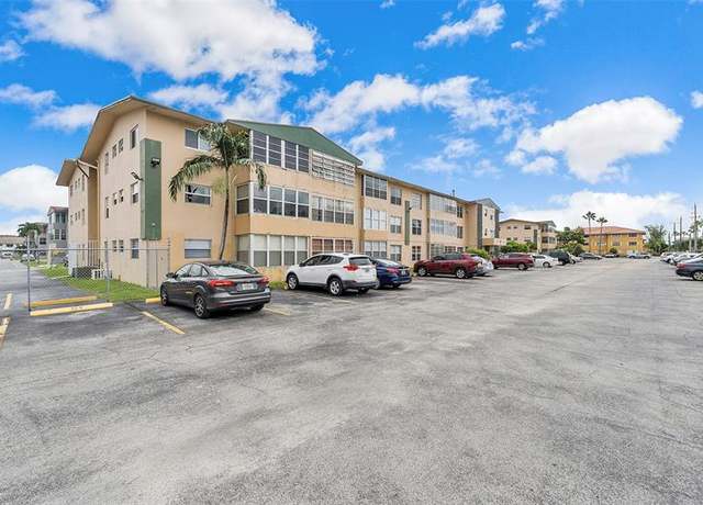 Property at 110 Royal Palm Rd #211, Hialeah Gardens, FL 33016, 2 beds, 2 baths