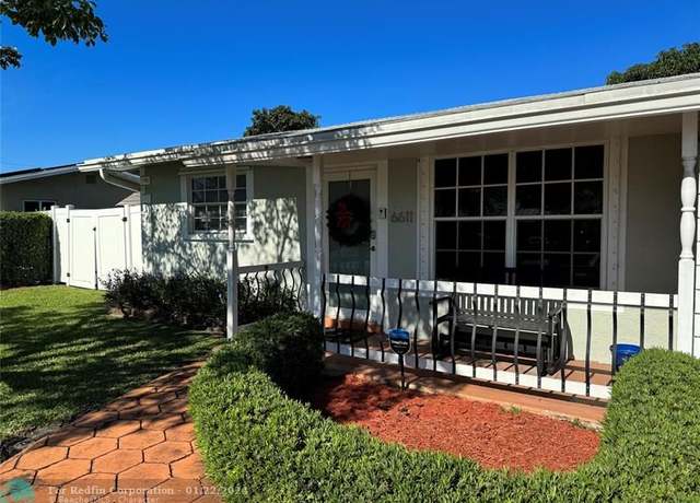 Property at 6611 SW 8th St, Pembroke Pines, FL 33023, 4 beds, 3 baths