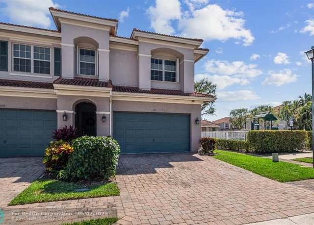 Property at 99 Nottingham Pl, Boynton Beach, FL 33426, 3 beds, 2.5 baths