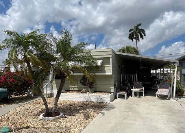 Property at 8557 SW 17th St, Davie, FL 33324, 2 beds, 1 bath