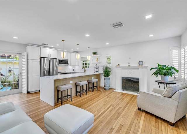 Property at 1600 NE 4th Ct, Fort Lauderdale, FL 33301, 3 beds, 2 baths