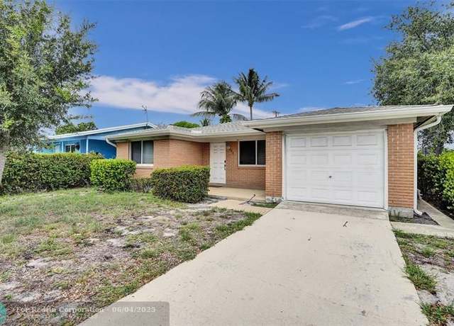 Property at 605 D St, Lake Worth, FL 33460, 3 beds, 1 bath
