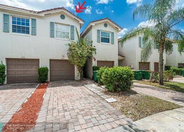 Property at 8244 Prestige Commons Dr, Tamarac, FL 33321, 3 beds, 2.5 baths