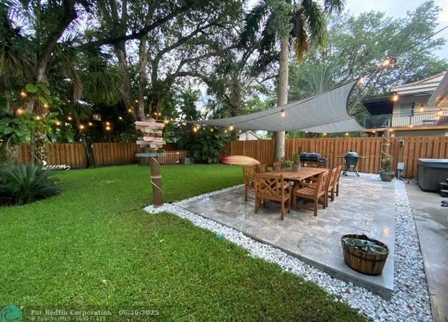 Property at 912 SW 17th St, Fort Lauderdale, FL 33315, 4 beds, 2 baths