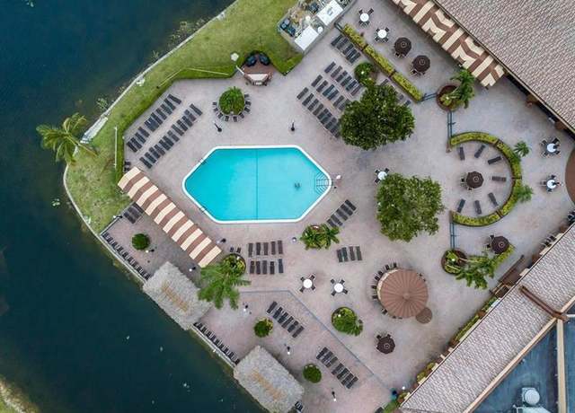 Property at 9480 Sunrise Lakes Blvd #111, Sunrise, FL 33322, 2 beds, 2 baths