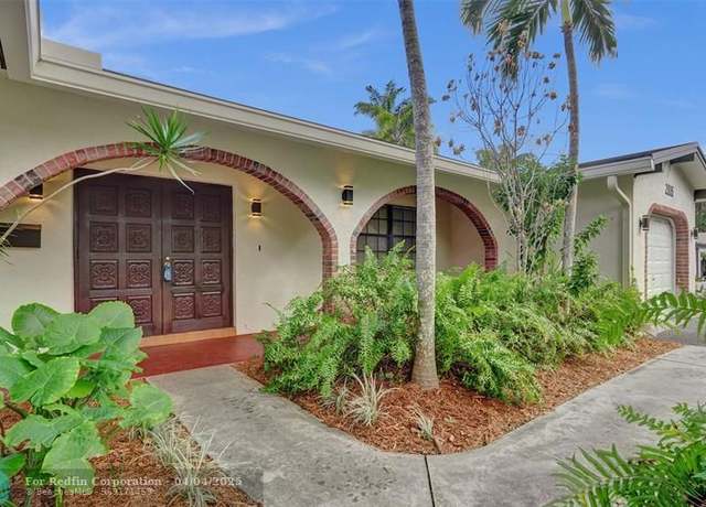 Property at 2935 SW 19th St, Fort Lauderdale, FL 33312, 3 beds, 2 baths