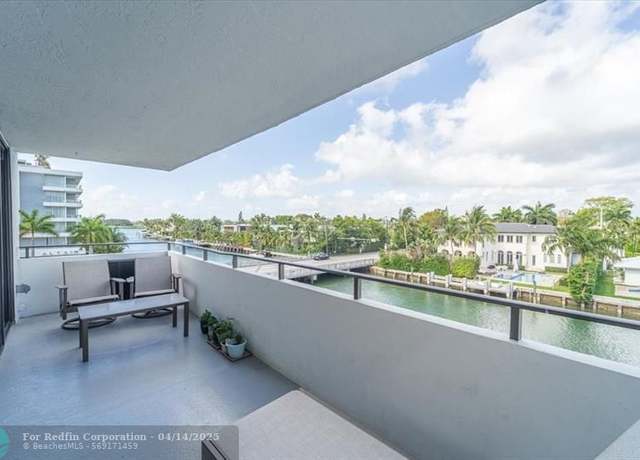 Property at 9660 W Bay Harbor Dr Unit 4B, Bay Harbor Islands, FL 33154, 2 beds, 2.5 baths