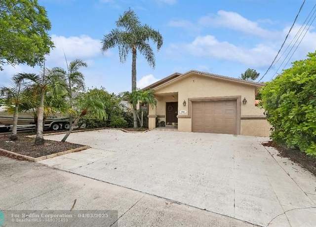 Property at 2643 Coolidge St, Hollywood, FL 33020, 3 beds, 2 baths