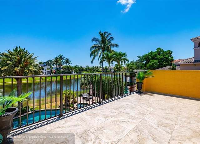 Property at 17586 Middlebrook Way, Boca Raton, FL 33496, 5 beds, 6.5 baths