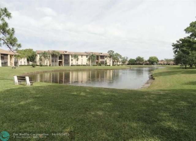 Property at 814 Sky Pine Way Unit G-2, Green Acres, FL 33415, 2 beds, 2 baths