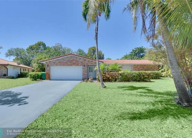 Property at 286 NW 83rd Ln, Coral Springs, FL 33071, 3 beds, 2 baths