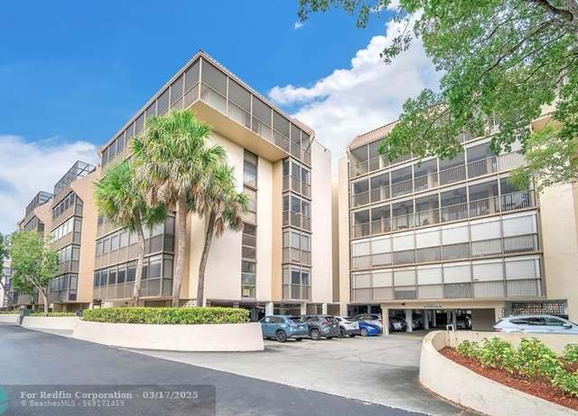 Property at 2812 N 46th Ave Unit G274, Hollywood, FL 33021, 3 beds, 2.5 baths