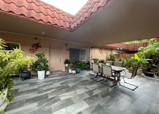 Property at 2320 SW 81st Ter #4, Pompano Beach, FL 33068, 2 beds, 2 baths