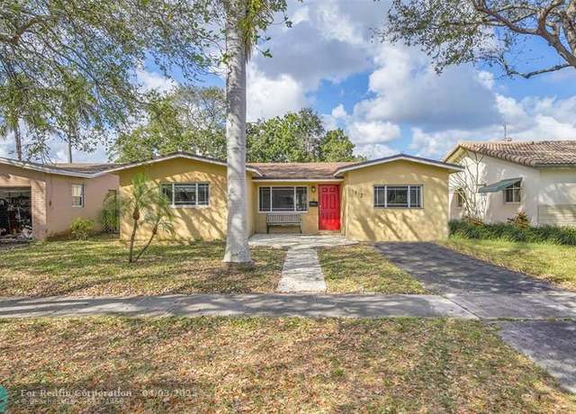 Property at 1812 N 40th Ave, Hollywood, FL 33021, 3 beds, 2 baths